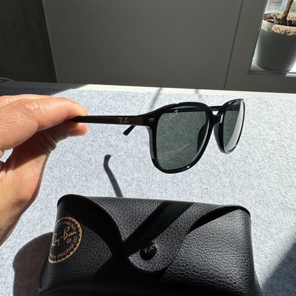 Ray-Ban Leonard Sunglasses RB2193 Polarized Polished Black - Picture 4 of 10